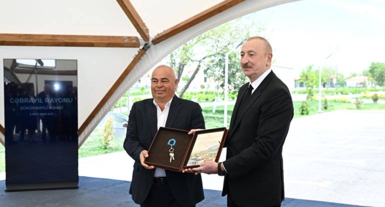 &ldquo;Biz gedəndən sonra yəqin ki, qeyd edəcəksiniz&rdquo; - Prezidentlə sakinin səmimi dialoqu