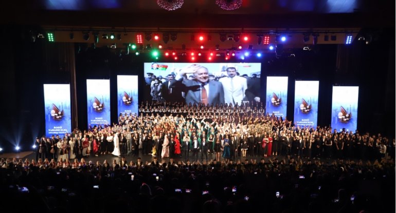 Bədii yaradıcılıq müsabiqə-festivalının yekun konserti keçirilib