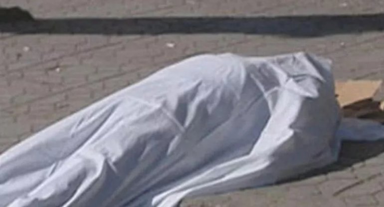 Xızıda sürücü öz maşınının altında&nbsp;qalıb öldü