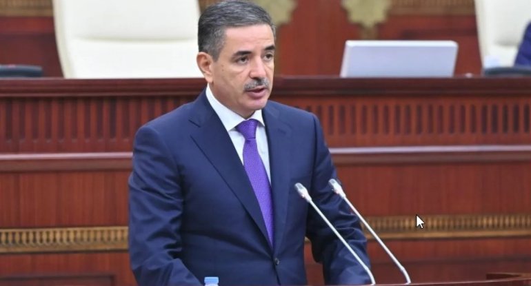 General Milli Məclisdə hesabat verir&nbsp;