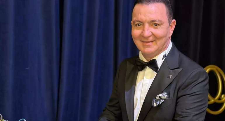 "İzzətin yanında mənə "Əməkdar artist" deməyin"