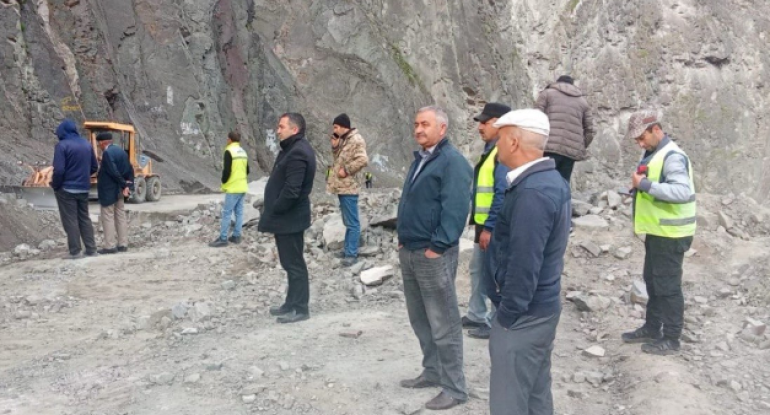 Uçqun baş verən Lahıc-İsmayıllı yolunda&nbsp;SON VƏZİYYƏT