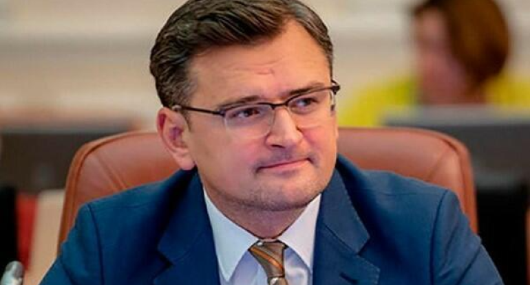 Kuleba Belarusu əks hücumlarla hədələdi