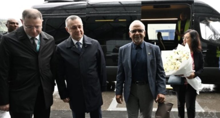 Mavriki Prezidenti Azərbaycana səfərə gəlib