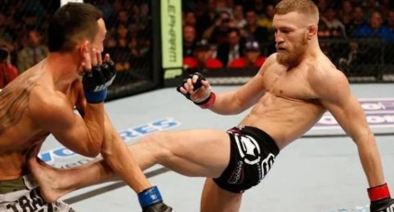 UFC-də ilin revanşı: Makqreqor və Hollouey 13 ildən sonra yenidən üz-üzə