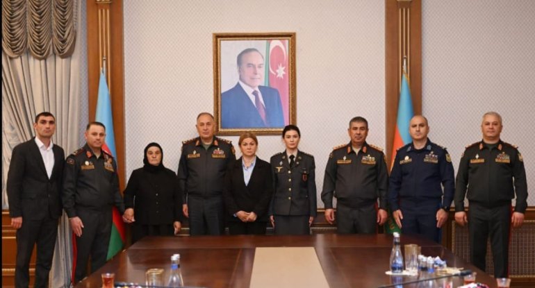Milli Qəhrəman Pəncəli Teymurovun medalı ailəsinə təqdim olundu