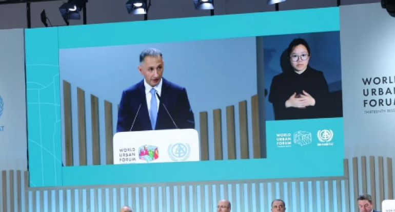Rəşad Nəbiyev: "Yollarda cəmi 20 000 taksi var"