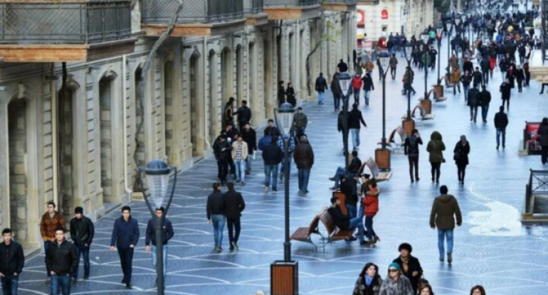 Azərbaycanda əhalinin sayı artıb