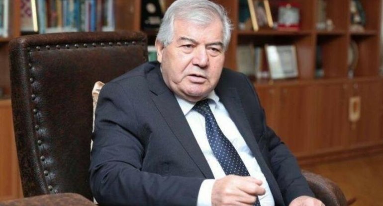 Prezidentin təltif etdiyi Rüstəmxanlının dosyesi: Deputat, nazir, Xalq şairi...