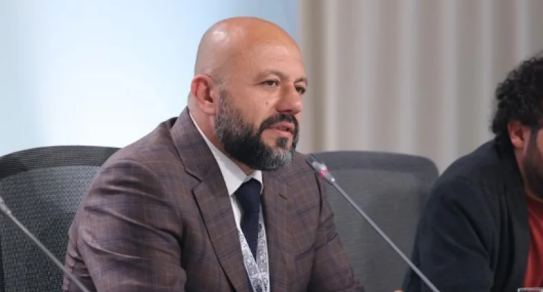 Rüfət Mahmud: "İçərişəhərdə sakinlərin qapı-qapı siyahıyaalınması aparılır"