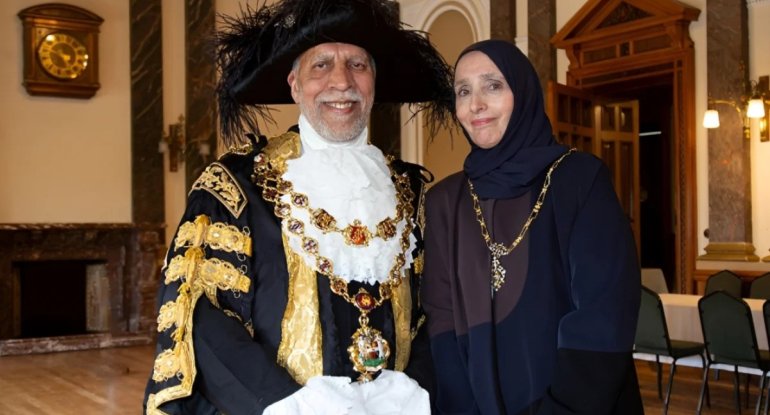 Birmingemdə ilk dəfə müsəlman mer seçildi