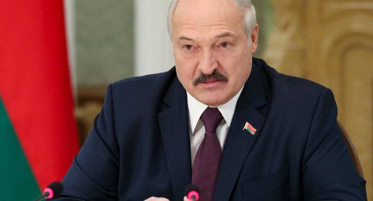 Lukaşenko Prezident İlham Əliyevə təbrik ünvanlayıb