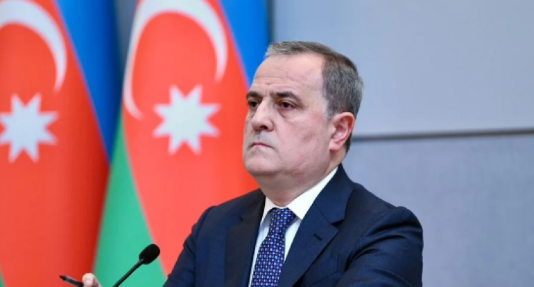 Ceyhun Bayramov və İshaq Dar enerji əməkdaşlığının genişləndirilməsini müzakirə ediblər