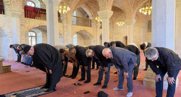 Şuşada bayram namazı qılınıb - FOTO
