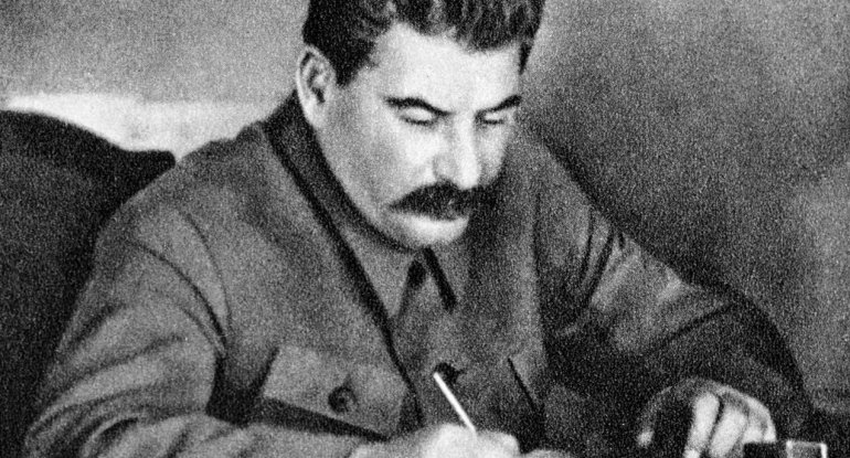 Stalinin gizli zirzəmisi açıldı - 40 min şüşə nadir şərab hərraca çıxarılır
