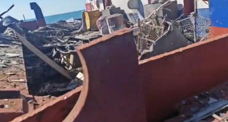 Azərbaycanlıların olduğu yük gəmilərinə dron hücumu oldu: Beş soydaşımız həlak oldu - RƏSMİ