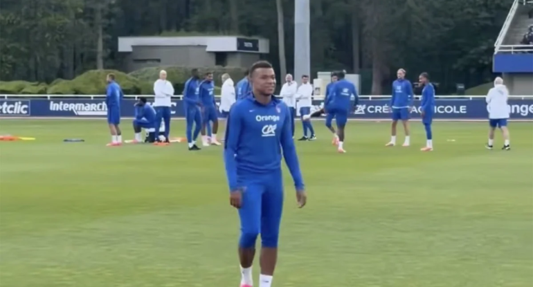 &nbsp;Mbappe zədə səbəbindən məşqi davam etdirə bilmədi