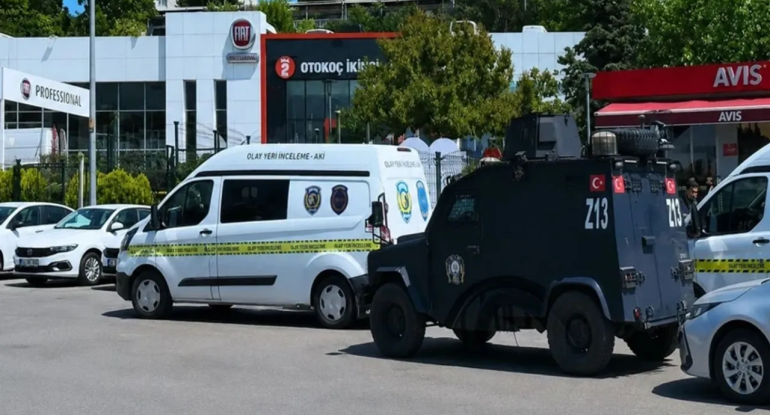 İstanbulda "Koç" holdinqinin binasına silahlı hücum olub