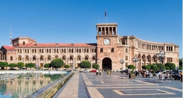 "İrəvan sülhlə bağlı bəyanatlarını praktik müstəviyə keçirməlidir"