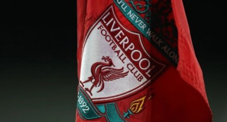 "Liverpul"un keçmiş hücumçusu karyerasını başa vurdu - FOTO