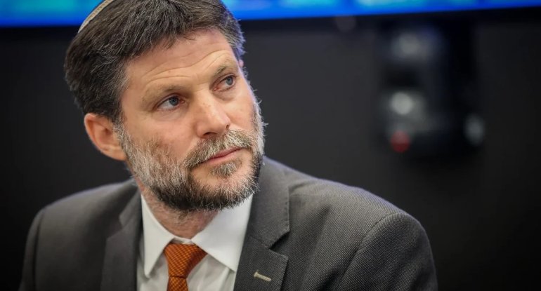 İsrailin maliyyə nazirinin Fransaya girişi qadağan edildi