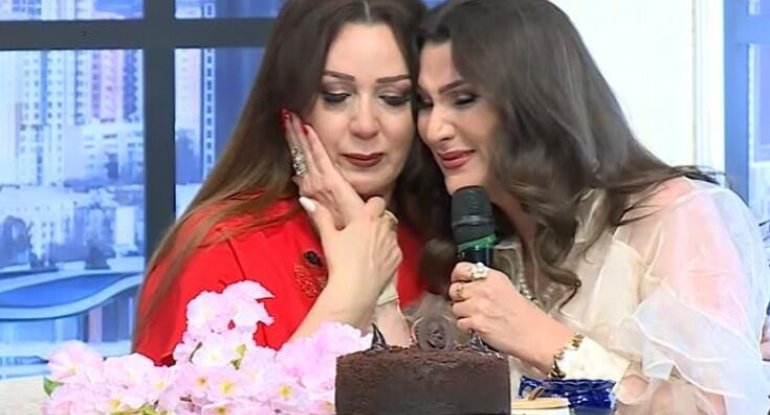 Xalq artistləri efirdə ağladılar