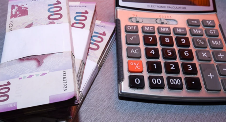 AMB ötən il bazar iştirakçılarını 644 min manat cərmələyib