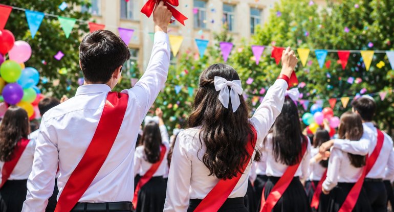 116 min gəncin həyatında dönüş nöqtəsi: "Son zəng" çalınır