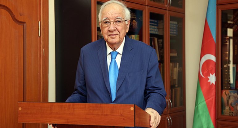 Sabiq səfir vəfat etdi