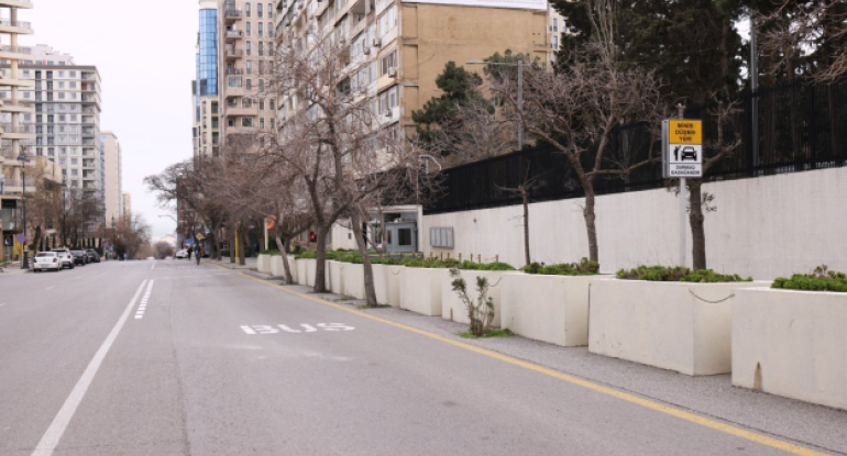 20 tibb müəssisəsinin qarşısında minib-düşmə yerləri&nbsp;təşkil edilib