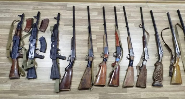 Qanunsuz saxlanılan 10 tüfəng aşkarlanıb