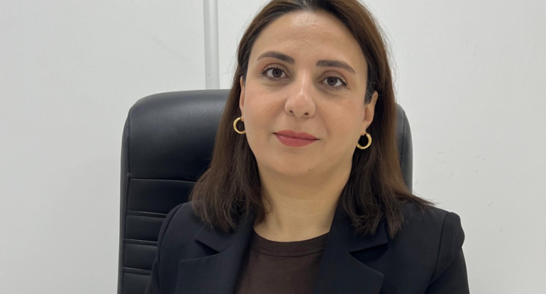 Psixoloq:&nbsp;Sosial şəbəkələrdə yaş məhdudiyyəti uşaqları kibertəhdidlərdən qismən qoruya bilər