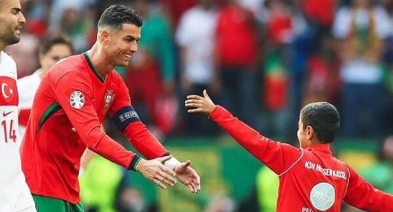 Ronaldo DÇ öncəsi azarkeşlərə səsləndi