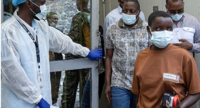 BMT həyəcan təbili çalır: Ebola xəstələri xəstəxanalardan qaçırlar