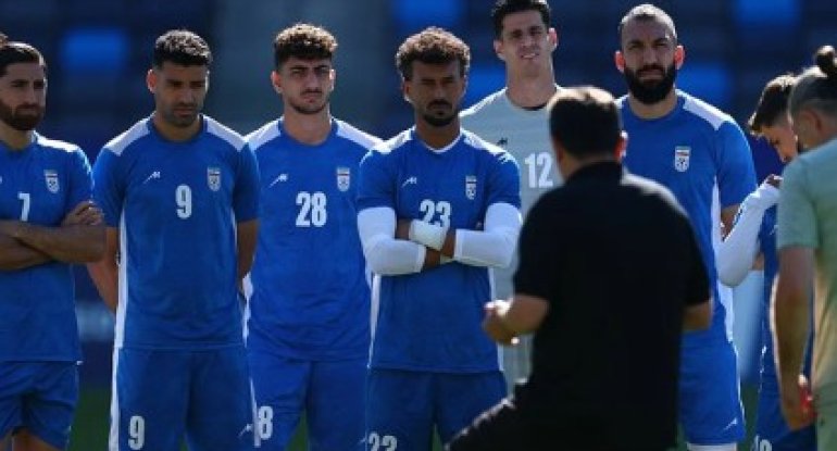 İran millisi FIFA-dan şikayətləndi