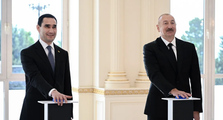 Azərbaycan Türkmənistana tanker hədiyyə edib