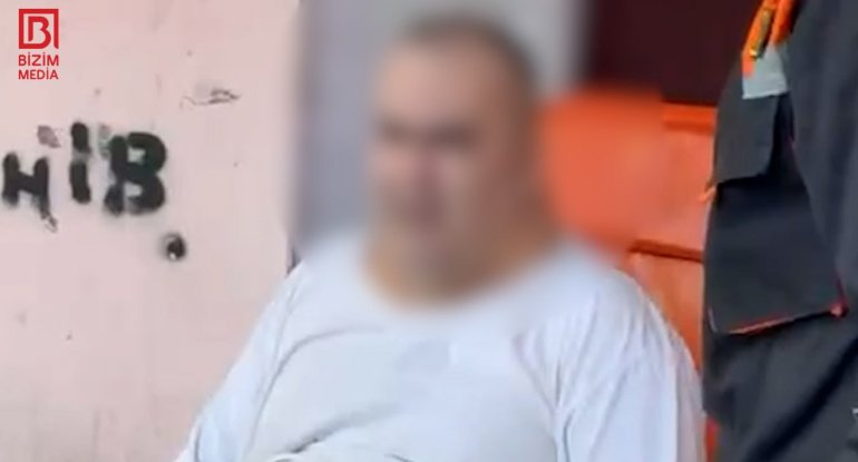 Bakıda 330 kiloqram çəkisi olan kişi evdən belə çıxarıldı &ndash;&nbsp;&nbsp;VİDEO