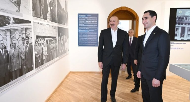 Prezidentlər Şuşada "Heydər Əliyev və Qarabağ" sərgisi ilə tanış olublar