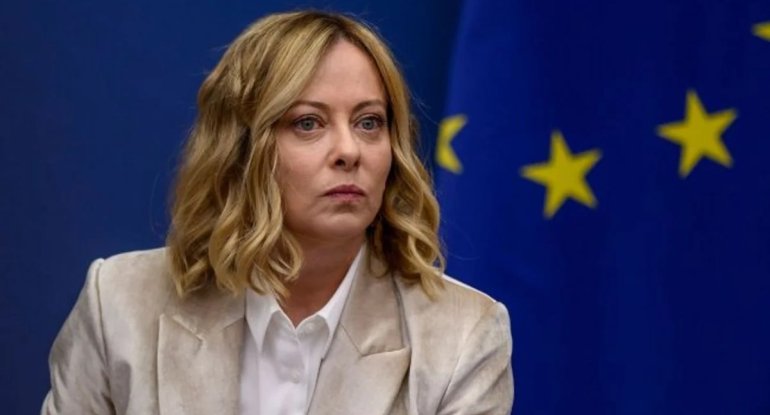 Meloni seçkinin vaxtından əvvəl keçirilməsinə çalışır - SƏBƏB