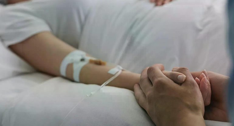 Niderlandda azyaşlı evtanaziya edilib