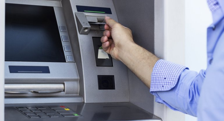Bank kartı olanların nəzərinə: Bunları etməyin