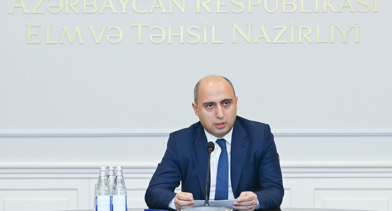 &ldquo;Fikirlərimi təhrif ediblər&rdquo; - Nazir pullu təhsillə bağlı nə deyib?