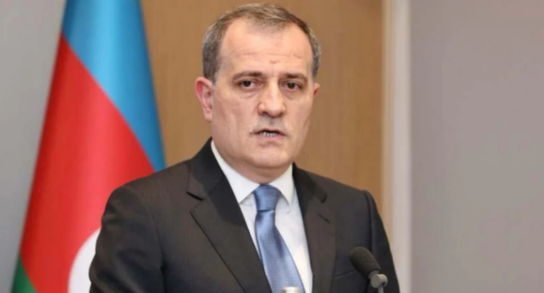 Ceyhun Bayramov Polşaya işgüzar səfərə getdi
