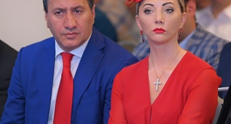 Məşhur milyarder ərindən polisə şikayət etdi