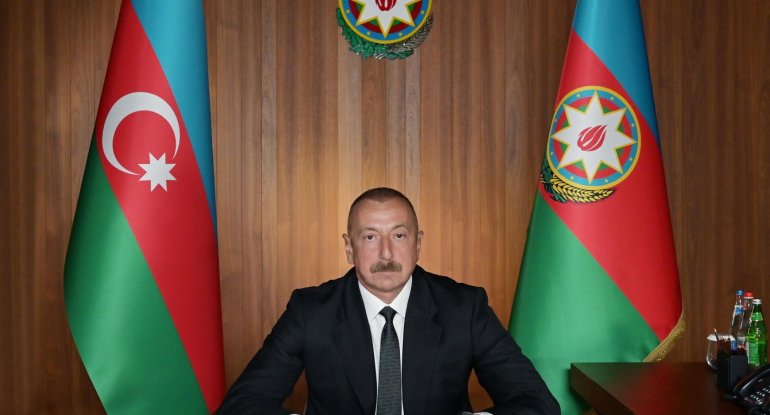 Prezidentin sosial şəbəkə hesablarında Silahlı Qüvvələr Günü ilə bağlı paylaşım olunub