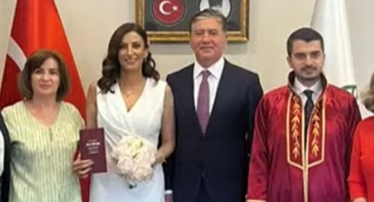 Parlament tarixində ilk: İki deputat evləndi - FOTOLAR