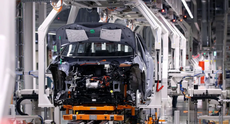 Alman avtomobil sənayesi Çinə görə ixtisarlara başladı