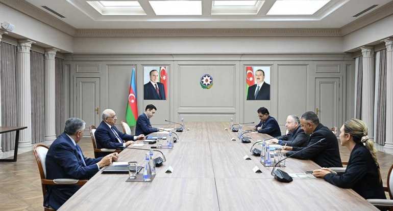 Əli Əsədov BMT Baş katibinin xüsusi elçisi ilə görüşdü