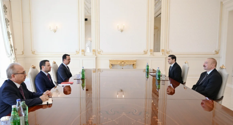 İlham Əliyev türkiyəli naziri qəbul etdi