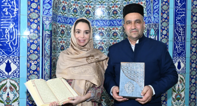 Leyla Əliyeva Yevlaxda Cümə məscidini ziyarət etdi